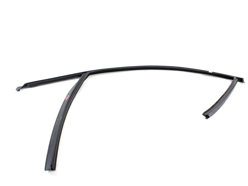 TESNILA VRAT IN STEKEL OEM N. 51337452348 ORIGINAL REZERVNI DEL BMW SERIE 1 BERLINA F40 (DAL 2019)DIESEL LETNIK 2022