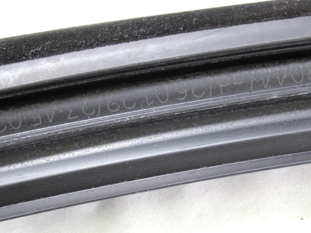 TESNILA VRAT IN STEKEL OEM N. 51337452348 ORIGINAL REZERVNI DEL BMW SERIE 1 BERLINA F40 (DAL 2019)DIESEL LETNIK 2022