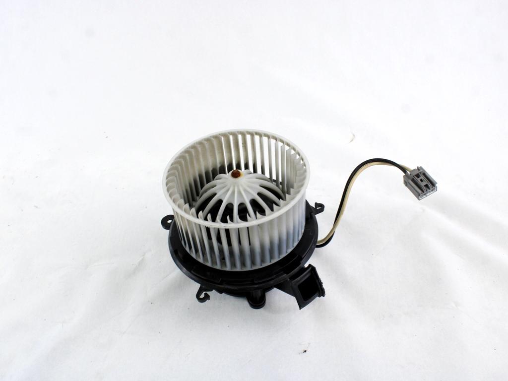 VENTILATOR  KABINE  OEM N. 13276230 ORIGINAL REZERVNI DEL OPEL ASTRA J P10 5P/3P/SW (2010 - 2015) DIESEL LETNIK 2011