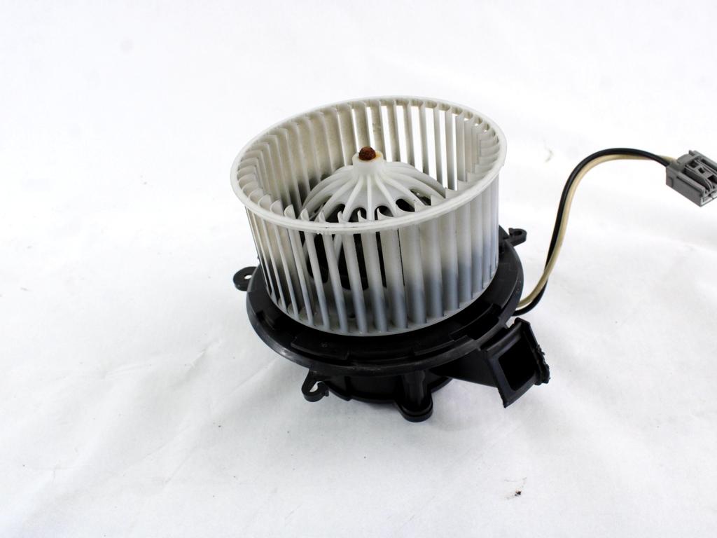 VENTILATOR  KABINE  OEM N. 13276230 ORIGINAL REZERVNI DEL OPEL ASTRA J P10 5P/3P/SW (2010 - 2015) DIESEL LETNIK 2011