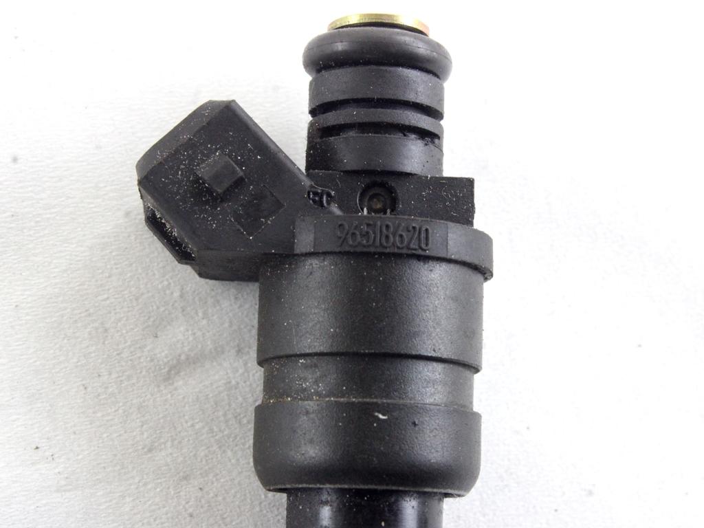 ENOJNI INJEKTOR OEM N. 96518620 ORIGINAL REZERVNI DEL DAEWOO KALOS (2002 - 2004)BENZINA LETNIK 2004