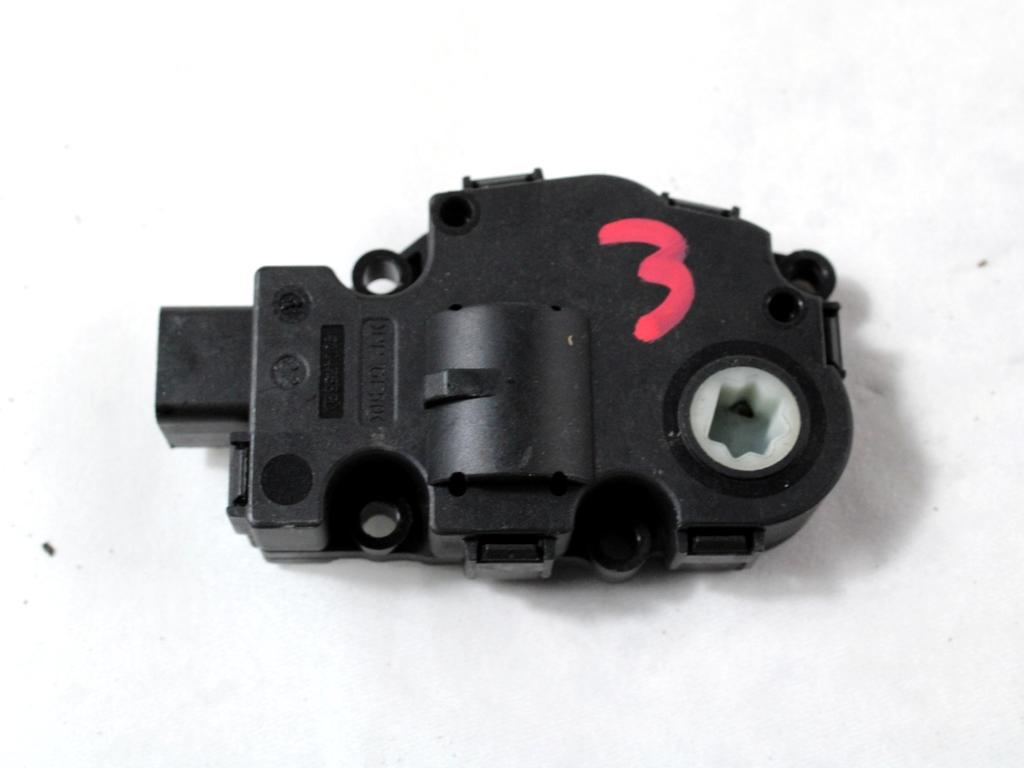 MOTORCEK OGREVANJA OEM N. CZ113930-0711 ORIGINAL REZERVNI DEL BMW SERIE 3 BER/SW/COUPE/CABRIO E90/E91/E92/E93 (2005 -2009) DIESEL LETNIK 2007