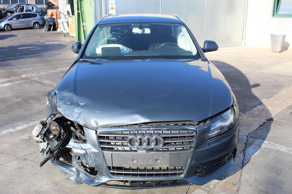 AUDI A4 SW 2.0 D 125KW 6M 5P (2009) RICAMBIO USATO 