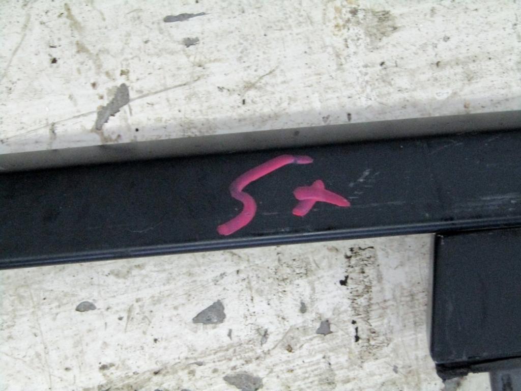 BAR STRE?NI PAR OEM N. 19995 COPPIA BARRE TETTO ORIGINAL REZERVNI DEL BMW SERIE 3 BER/SW/COUPE/CABRIO E90/E91/E92/E93 (2005 -2009) DIESEL LETNIK 2007