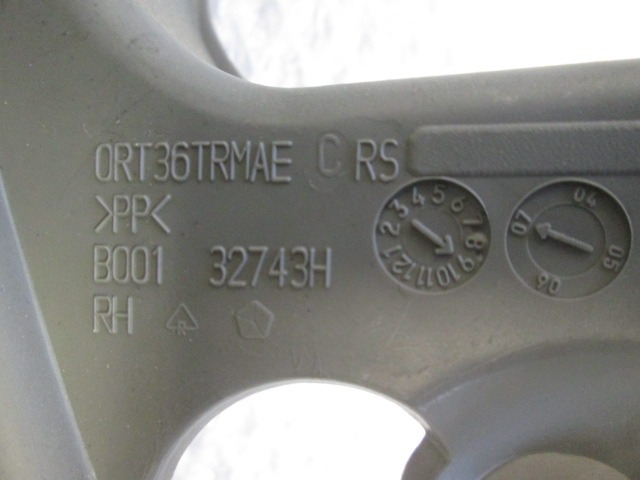 NOTRANJA KLJUKA  OEM N. 0RT361D5AE ORIGINAL REZERVNI DEL CHRYSLER VOYAGER/GRAN VOYAGER RG RS MK4 (2001 - 2007) DIESEL LETNIK 2008