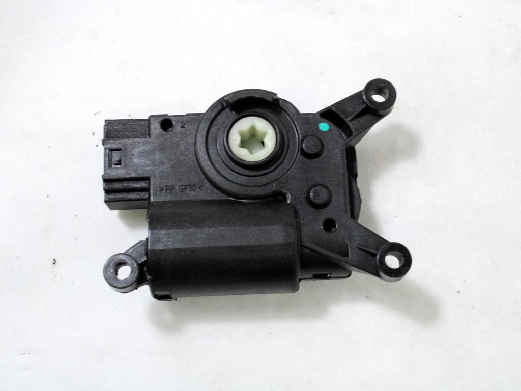 MOTORCEK OGREVANJA OEM N. 5Q0907511L ORIGINAL REZERVNI DEL AUDI Q3 8U (2011 - 2014)DIESEL LETNIK 2014