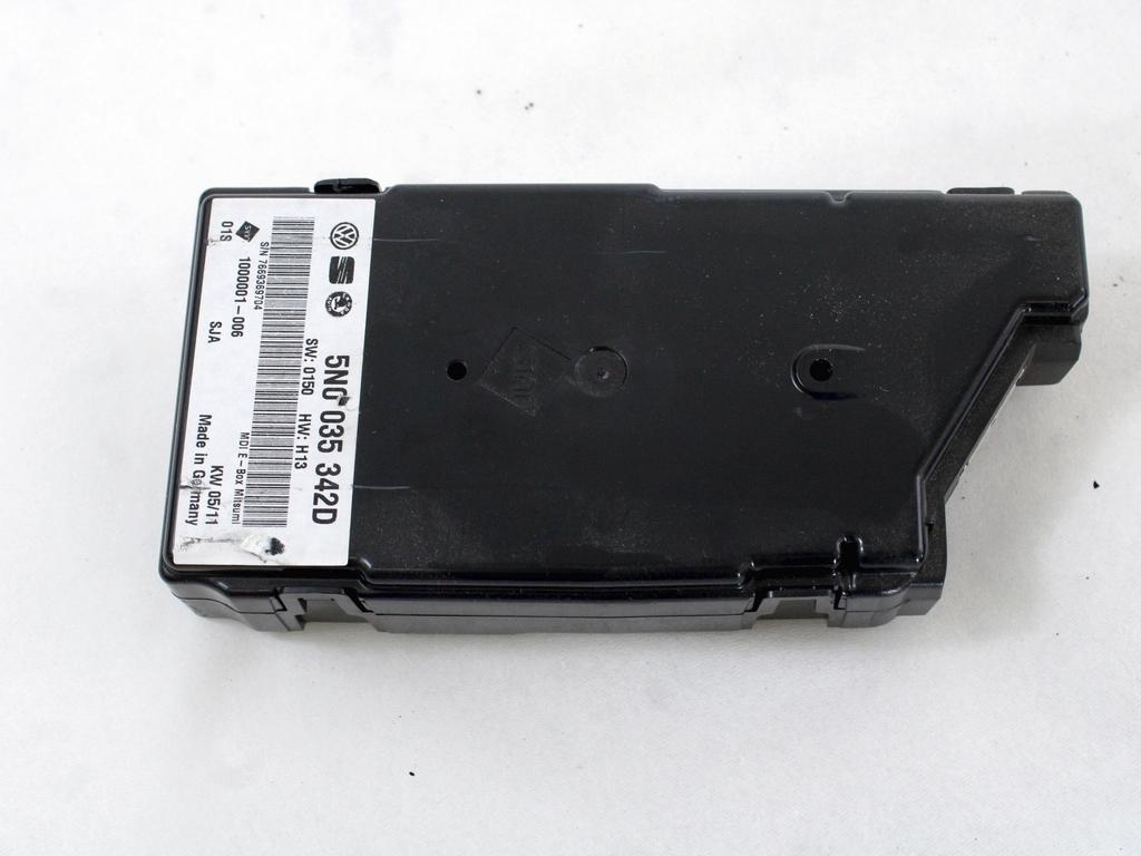 OJACEVALEC AVDIO/RADIO ENOTA  OEM N. 5N0035342D ORIGINAL REZERVNI DEL SEAT LEON 1P1 MK2 (2005 - 2012) DIESEL LETNIK 2011