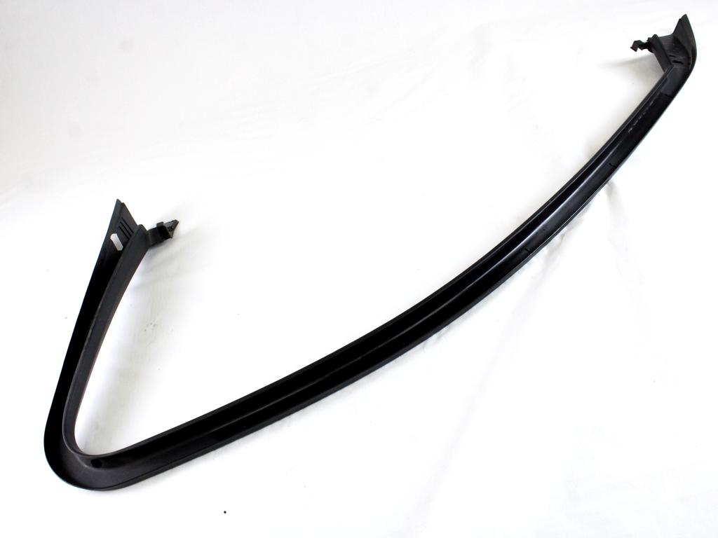 PROFILI BOCNEGA STEKLA  OEM N. 8W0867609 ORIGINAL REZERVNI DEL AUDI A4 B9 R BER/SW/ALLROAD (DAL 2019)DIESEL LETNIK 2019