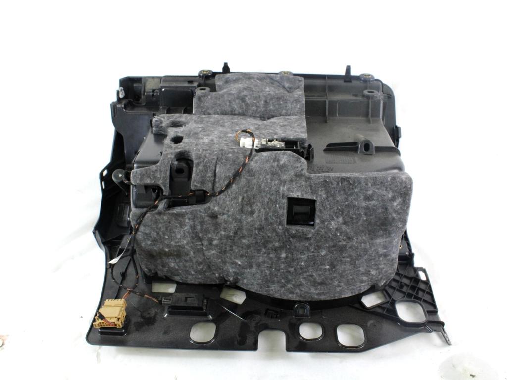 PREDAL ZA DOKUMENTE OEM N. 8K18570356PS ORIGINAL REZERVNI DEL AUDI A4 B8 8K2 BER/SW/CABRIO (2007 - 11/2015) DIESEL LETNIK 2009