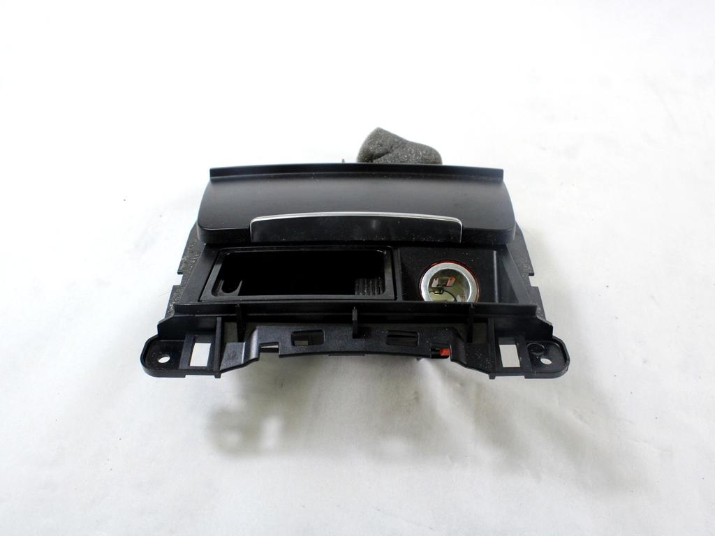 PEPELNIK / DRZALA ZA PIJACO OEM N. 8K0857951 ORIGINAL REZERVNI DEL AUDI A4 B8 8K2 BER/SW/CABRIO (2007 - 11/2015) DIESEL LETNIK 2009