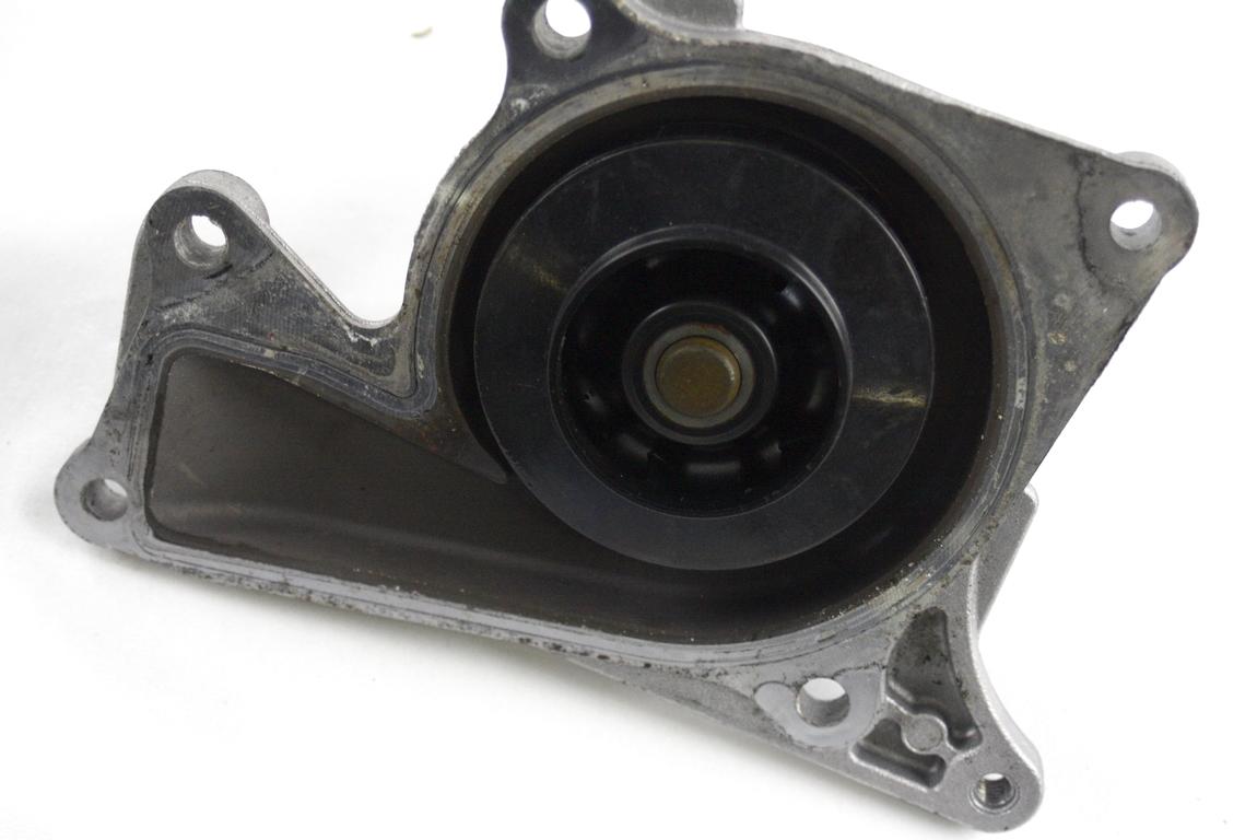 VODNA CRPALKA  OEM N. 7701478830 ORIGINAL REZERVNI DEL RENAULT MEGANE MK3 BZ0/1 B3 DZ0/1 KZ0/1 BER/SPORTOUR/ESTATE (2009 - 2015) DIESEL LETNIK 2011