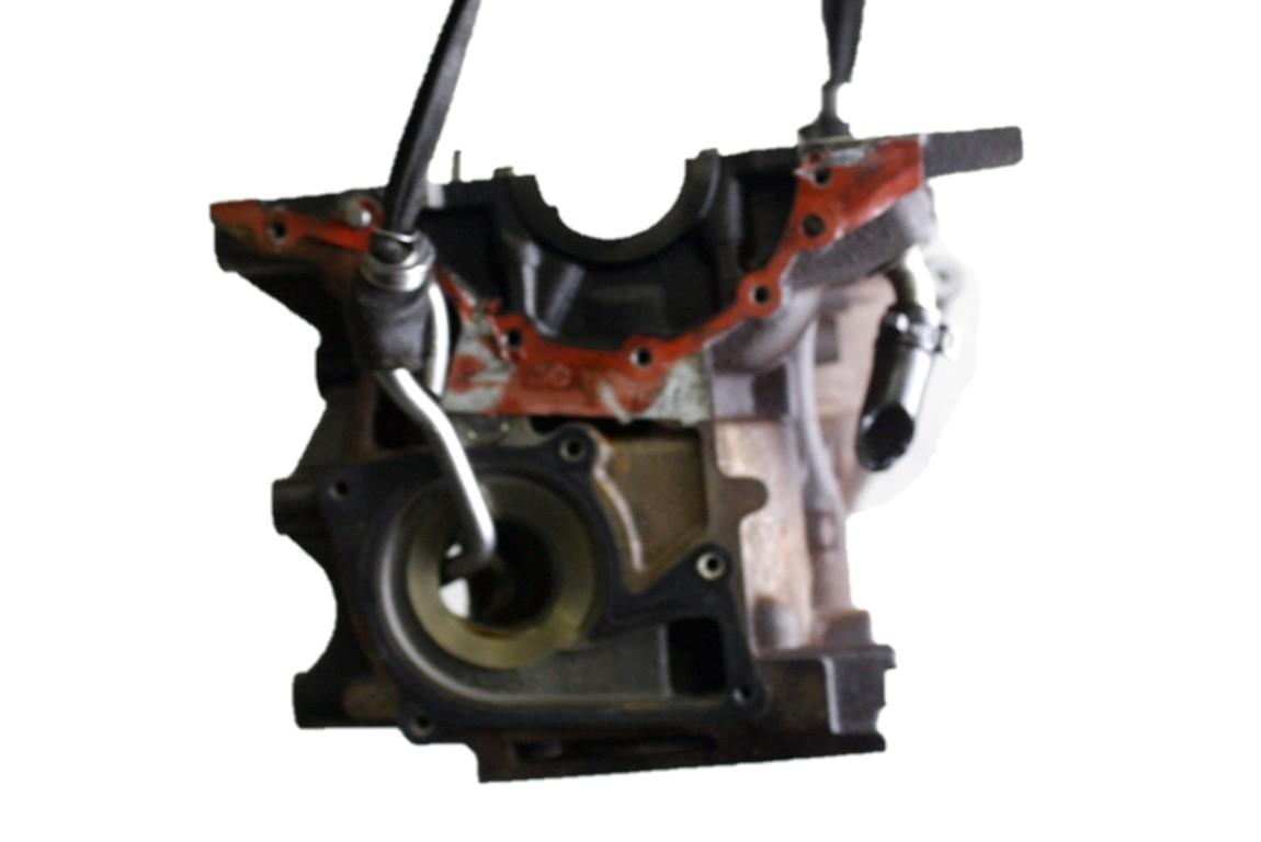 BLOK MOTORJA OEM N. 7701478825 ORIGINAL REZERVNI DEL RENAULT MEGANE MK3 BZ0/1 B3 DZ0/1 KZ0/1 BER/SPORTOUR/ESTATE (2009 - 2015) DIESEL LETNIK 2011