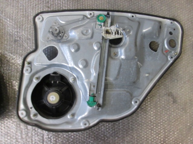 MEHANIZEM ZA ZADNJA VRATA  OEM N. 46831659 ORIGINAL REZERVNI DEL FIAT STILO 192 BER/SW (2001 - 2004) BENZINA LETNIK 2002