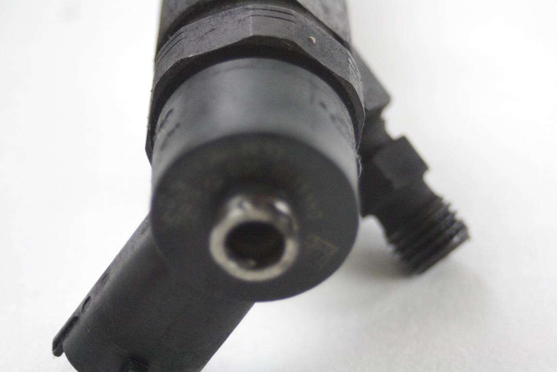 INJEKTORJI DIESEL OEM N. 445110300 ORIGINAL REZERVNI DEL FIAT BRAVO 198 R (2010 - 2014) DIESEL LETNIK 2013