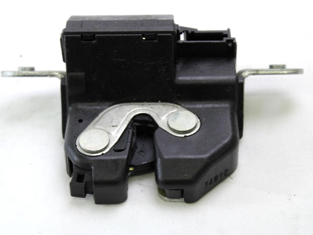 ZAKLEPANJE PRTLJA?NIH VRAT  OEM N. 55701971 ORIGINAL REZERVNI DEL FIAT BRAVO 198 R (2010 - 2014) DIESEL LETNIK 2013