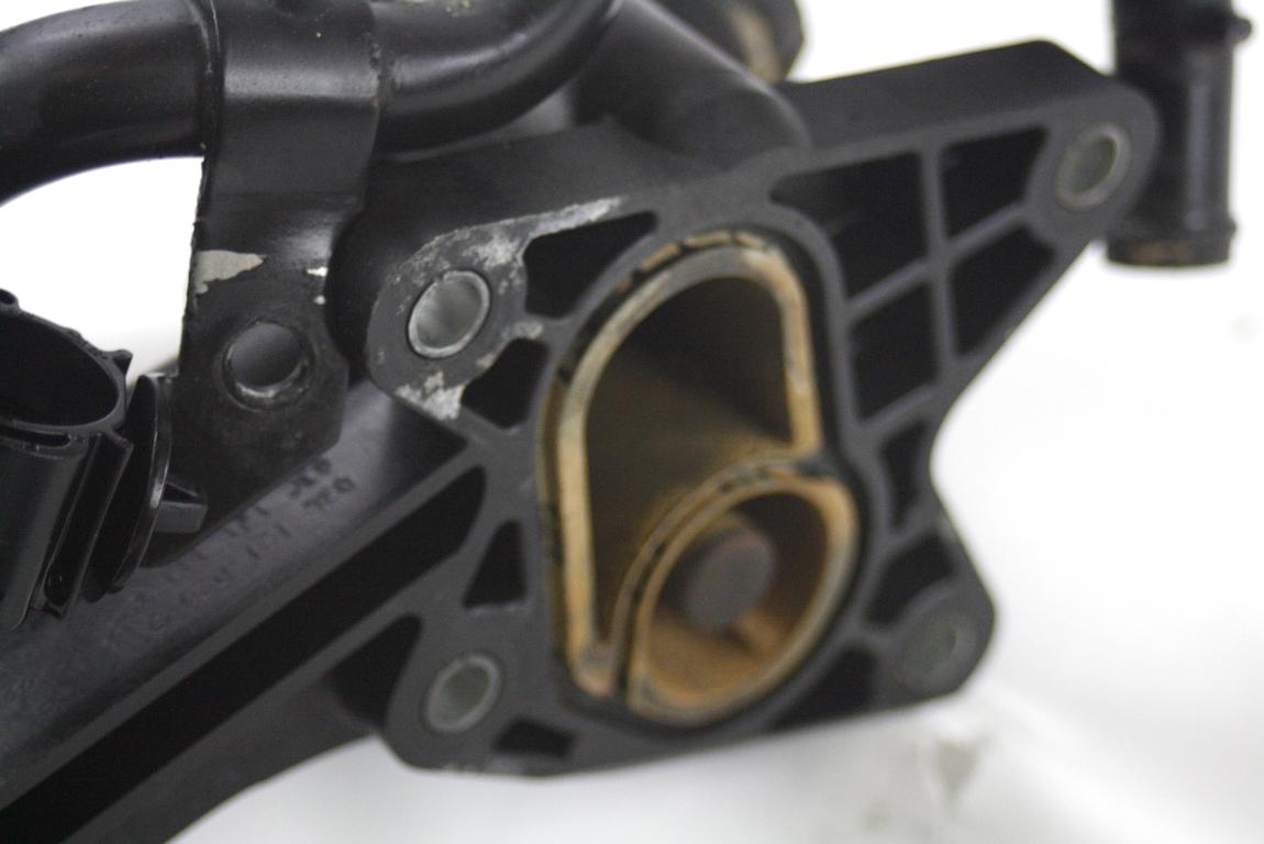 TERMOSTATSKI VENTIL OEM N. 03C121111P ORIGINAL REZERVNI DEL VOLKSWAGEN SCIROCCO 137 138 MK3 (10/2008 - 06-2014)BENZINA LETNIK 2011