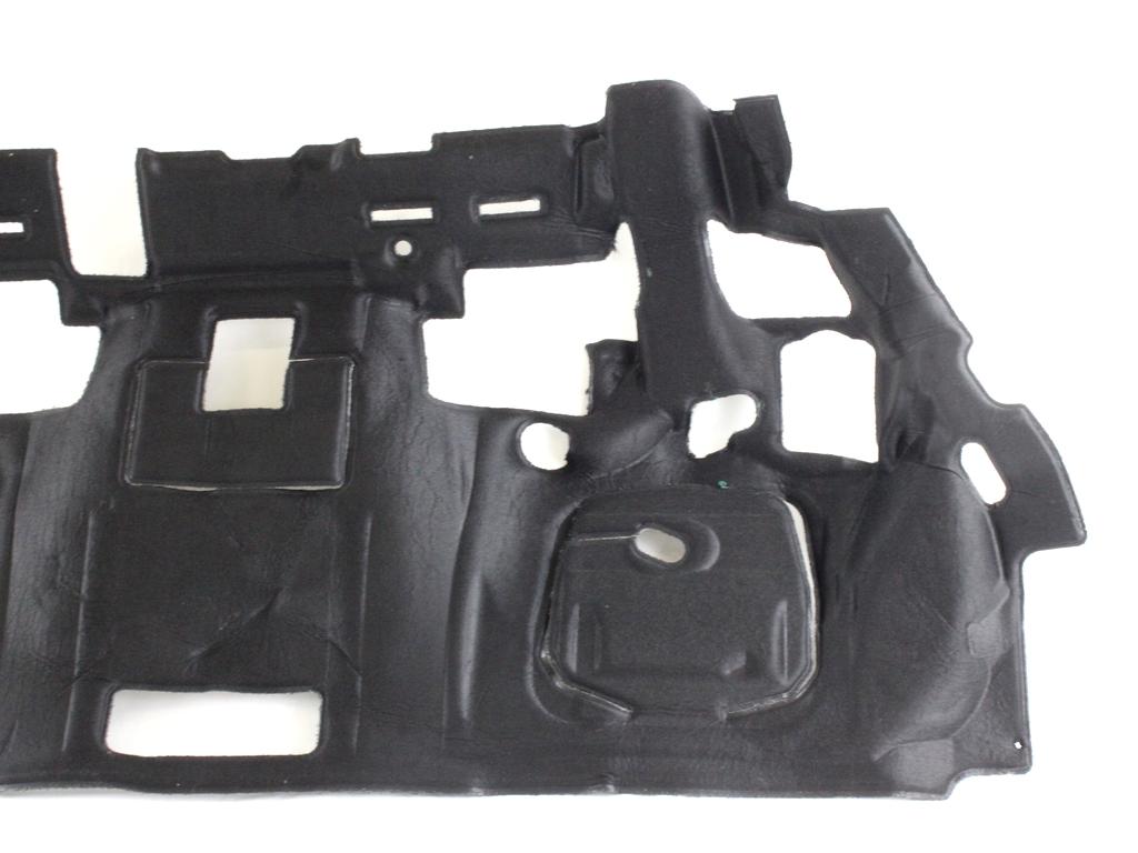 ZASCITA PODVOZJA  OEM N. 670108268 ORIGINAL REZERVNI DEL MASERATI GHIBLI M157 R (DAL 2013)BENZINA LETNIK 2021