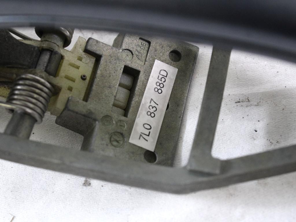 ZUNANJA KLJUKA SPREDNJA LEVA VRATA OEM N. 7L6837205CGRU ORIGINAL REZERVNI DEL VOLKSWAGEN TOUAREG 7LA 7L6 7L7 MK1 (2002 - 2007)DIESEL LETNIK 2004