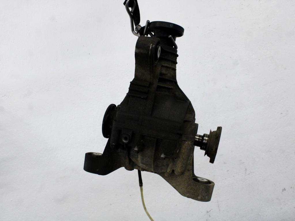 ZADNJI DIFERENCIAL OEM N. 0AB525015Q ORIGINAL REZERVNI DEL VOLKSWAGEN TOUAREG 7LA 7L6 7L7 MK1 (2002 - 2007)DIESEL LETNIK 2004