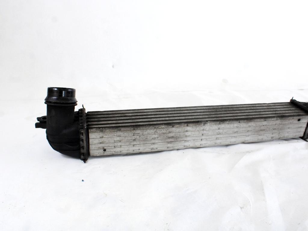 HLADILNIK INTERCOOLER OEM N. 17518506904 ORIGINAL REZERVNI DEL MINI COUNTRYMAN R60 (2010 - 2014)DIESEL LETNIK 2013