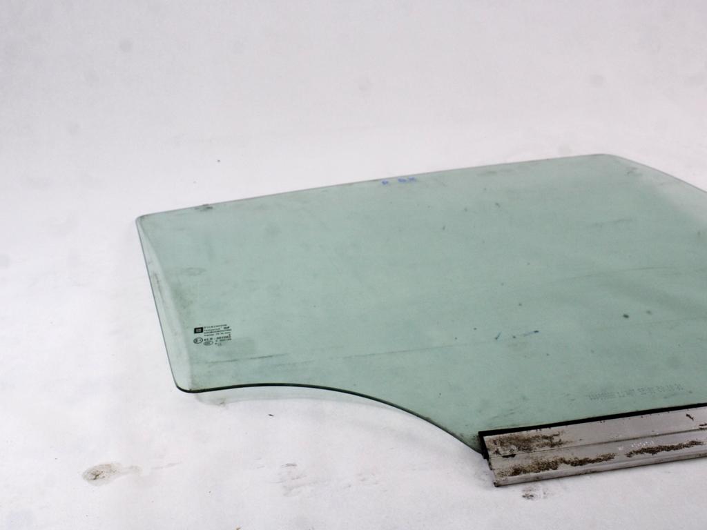 STEKLO ZADNJIH DESNIH VRAT OEM N. 93183269 ORIGINAL REZERVNI DEL OPEL ASTRA H A04 L48,L08,L35,L67 5P/3P/SW (2004 - 2007) DIESEL LETNIK 2005