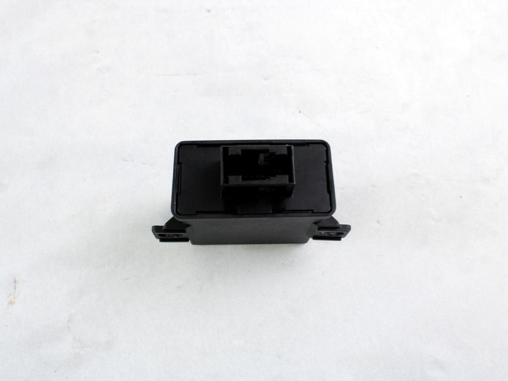 RACUNALNIK ZAROMETOV OEM N. A2118203226 ORIGINAL REZERVNI DEL MERCEDES CLASSE E W211 S211 BER/SW (03/2002 - 05/2006) DIESEL LETNIK 2002