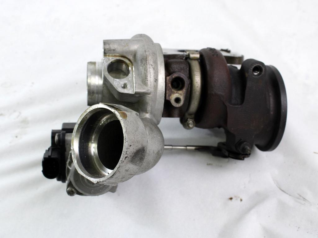 TURBINA OEM N. 04E145721D ORIGINAL REZERVNI DEL SKODA OCTAVIA MK3 5E3 NL3 NR3 (2012 - 2017)BENZINA/METANO LETNIK 2015