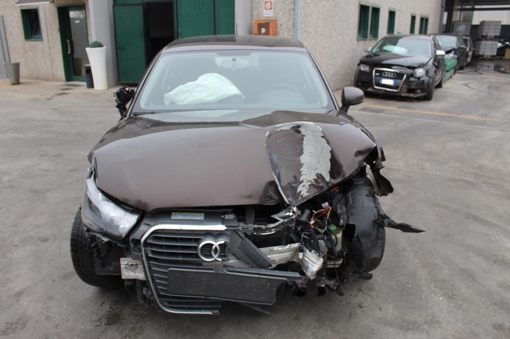 AUDI A1 1.6 D 66KW 5M 5P (2013) RICAMBIO USATO 