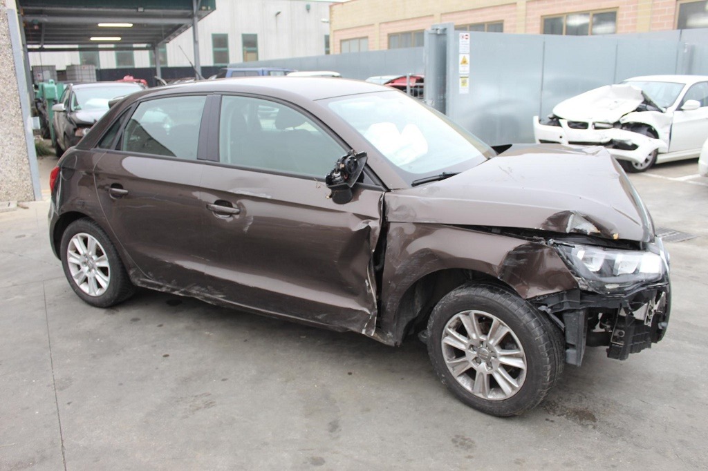 AUDI A1 1.6 D 66KW 5M 5P (2013) RICAMBIO USATO 