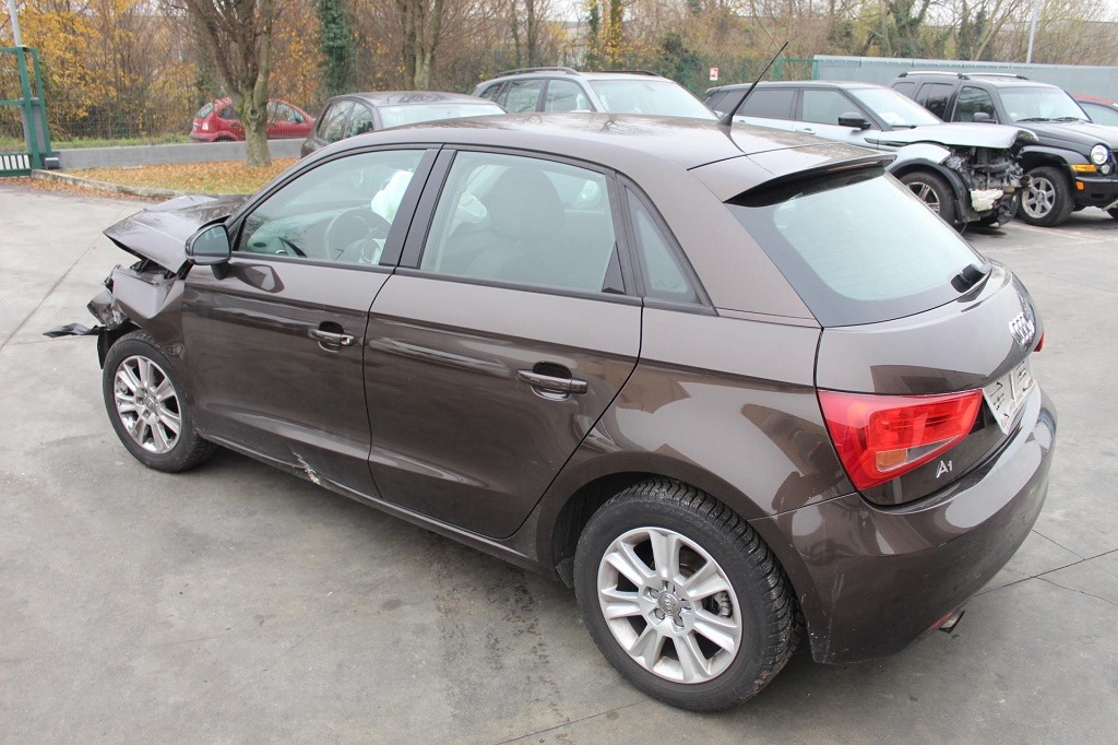 AUDI A1 1.6 D 66KW 5M 5P (2013) RICAMBI IN MAGAZZINO