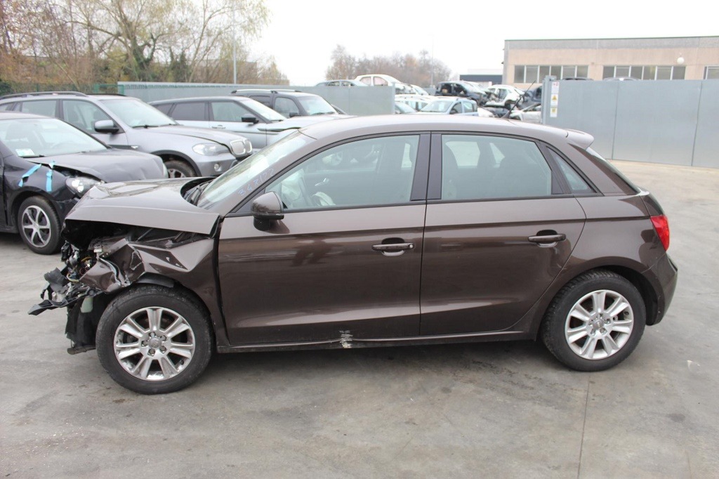 AUDI A1 1.6 D 66KW 5M 5P (2013) RICAMBI IN MAGAZZINO