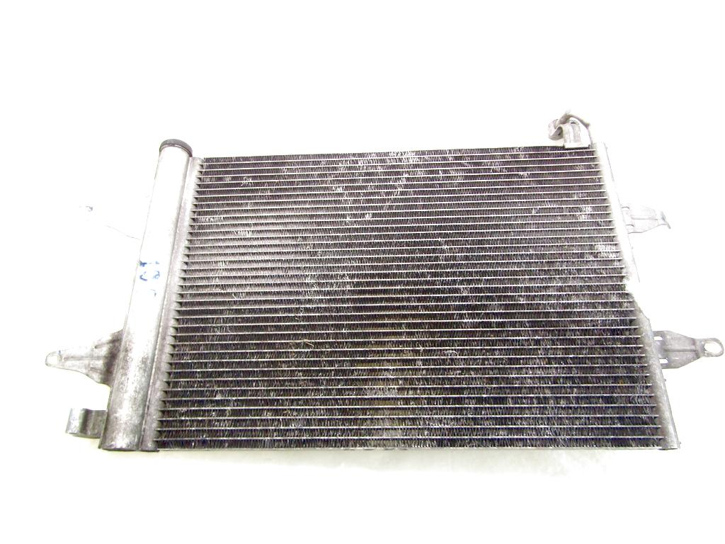 RADIATOR VODE OEM N. 6Q0820411K  ORIGINAL REZERVNI DEL VOLKSWAGEN FOX 5Z1 5Z3 5Z4 (2005 - 2011) DIESEL LETNIK 2006