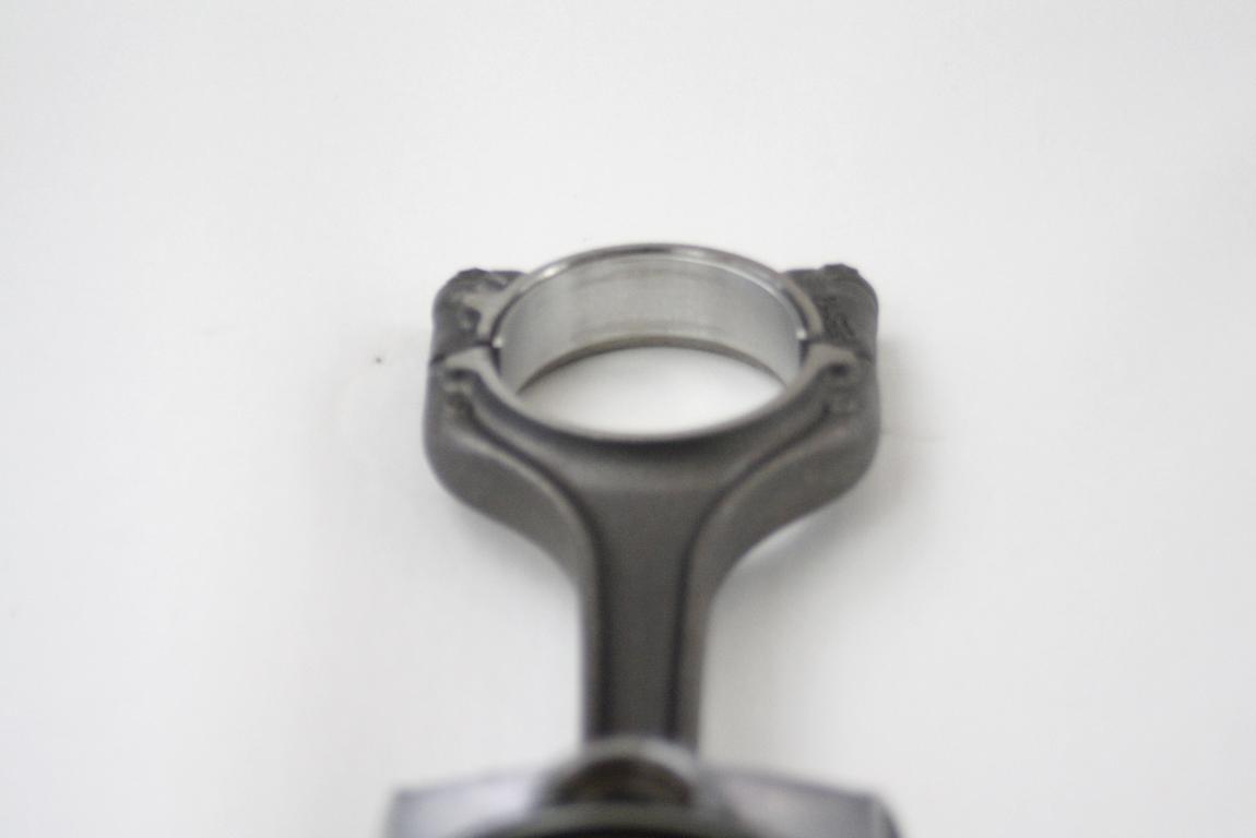 BAT ROCICNE GREDI/ OEM N. 04E198401 ORIGINAL REZERVNI DEL SKODA OCTAVIA MK3 5E3 NL3 NR3 (2012 - 2017)BENZINA/METANO LETNIK 2015
