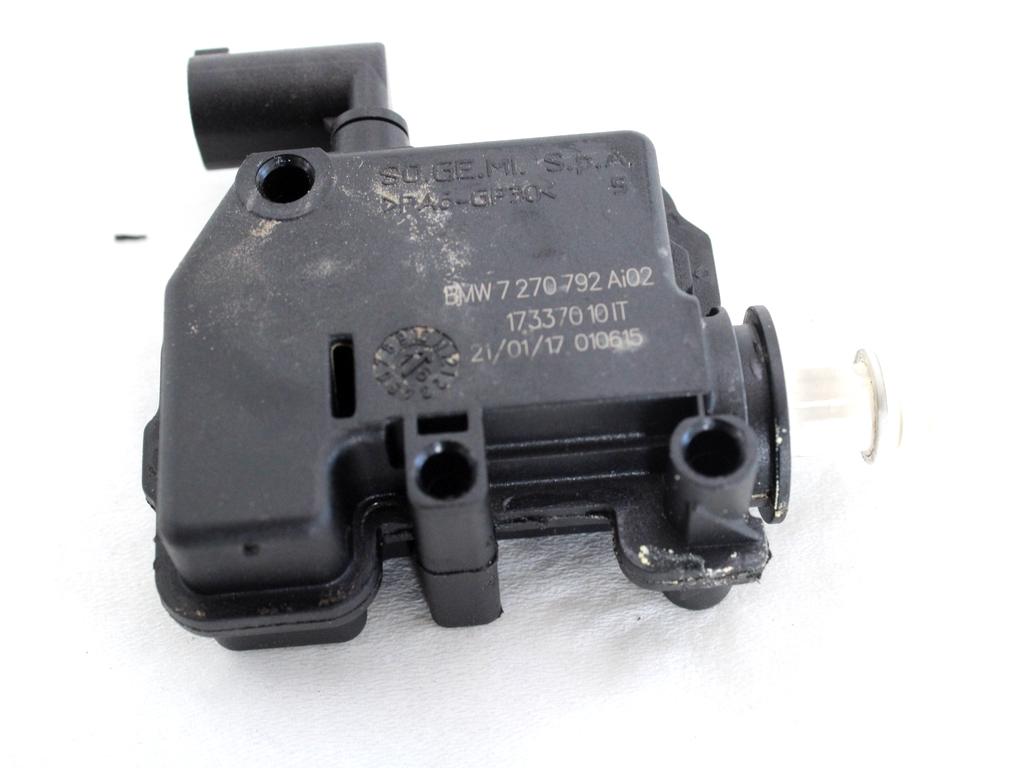 ZAKLEP LOPUTE GORIVA OEM N. 7270792 ORIGINAL REZERVNI DEL BMW SERIE 1 BERLINA F20/F21 LCI (2015 - 2019)DIESEL LETNIK 2017