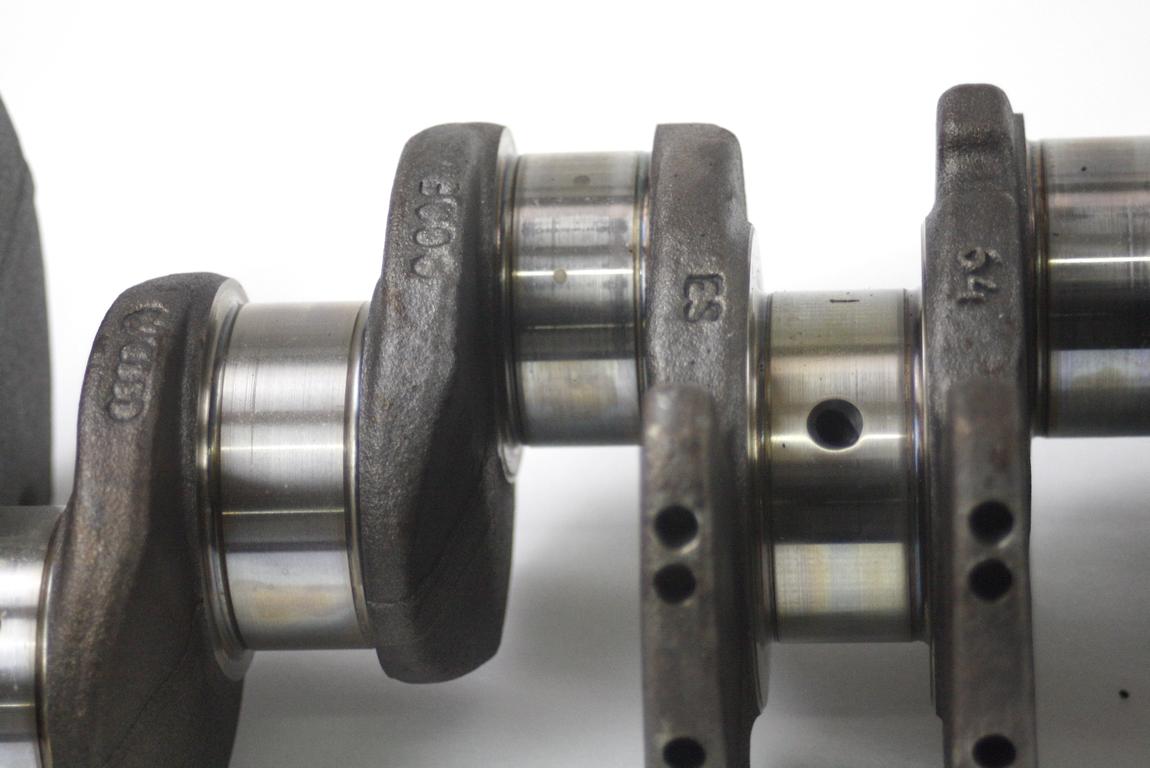 GRED MOTORJA OEM N. 03C105101BM ORIGINAL REZERVNI DEL VOLKSWAGEN SCIROCCO 137 138 MK3 (10/2008 - 06-2014)BENZINA LETNIK 2009
