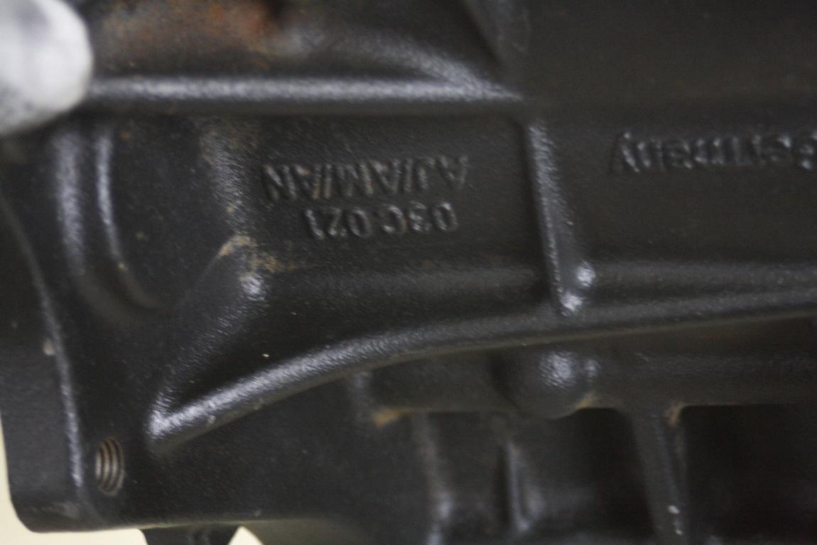 BLOK MOTORJA OEM N. 03C103011AS ORIGINAL REZERVNI DEL VOLKSWAGEN SCIROCCO 137 138 MK3 (10/2008 - 06-2014)BENZINA LETNIK 2009