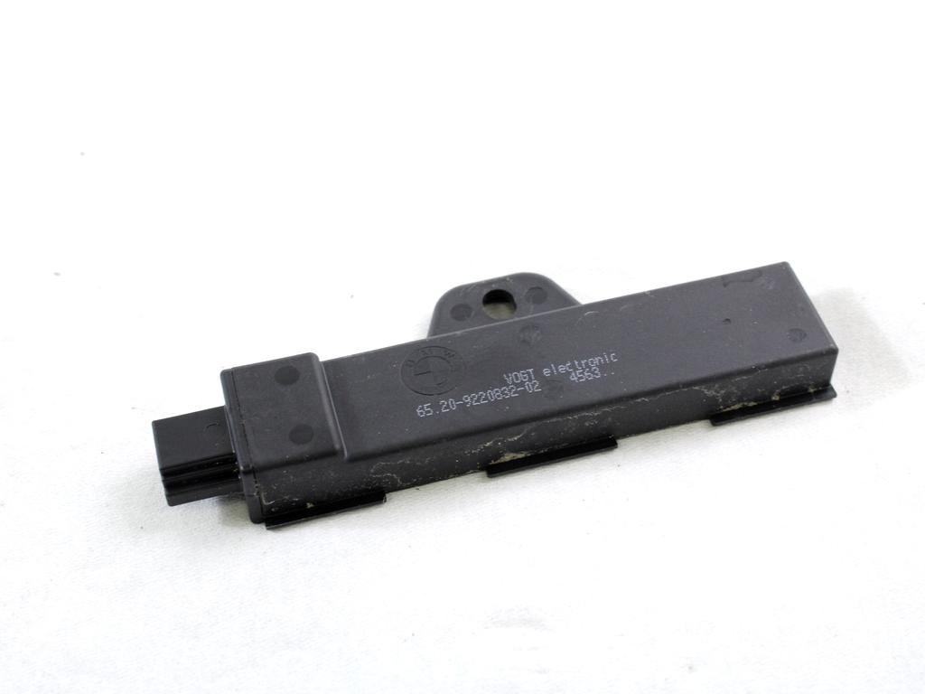 OJACEVALEC / ANTENA OEM N. 65209220832 ORIGINAL REZERVNI DEL BMW SERIE 1 BERLINA F20/F21 LCI (2015 - 2019)DIESEL LETNIK 2017