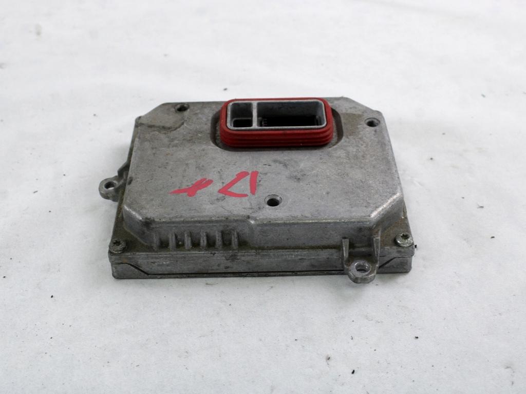 RACUNALNIK KSENONSKIH ZAROMETOV OEM N. 1307329115 ORIGINAL REZERVNI DEL AUDI A3 MK2 8P 8PA 8P1 (2003 - 2008)DIESEL LETNIK 2005