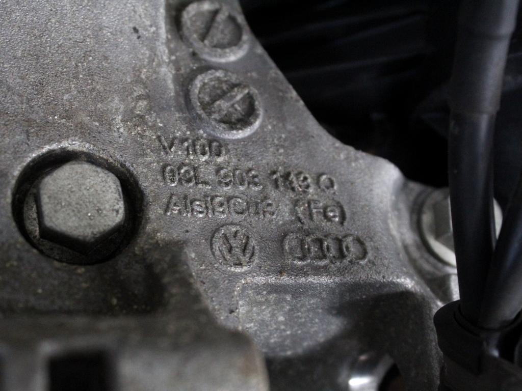 MOTOR OEM N. CAY 11786 ORIGINAL REZERVNI DEL AUDI A1 8X 8X1 8XF (2010 - 2015)DIESEL LETNIK 2013