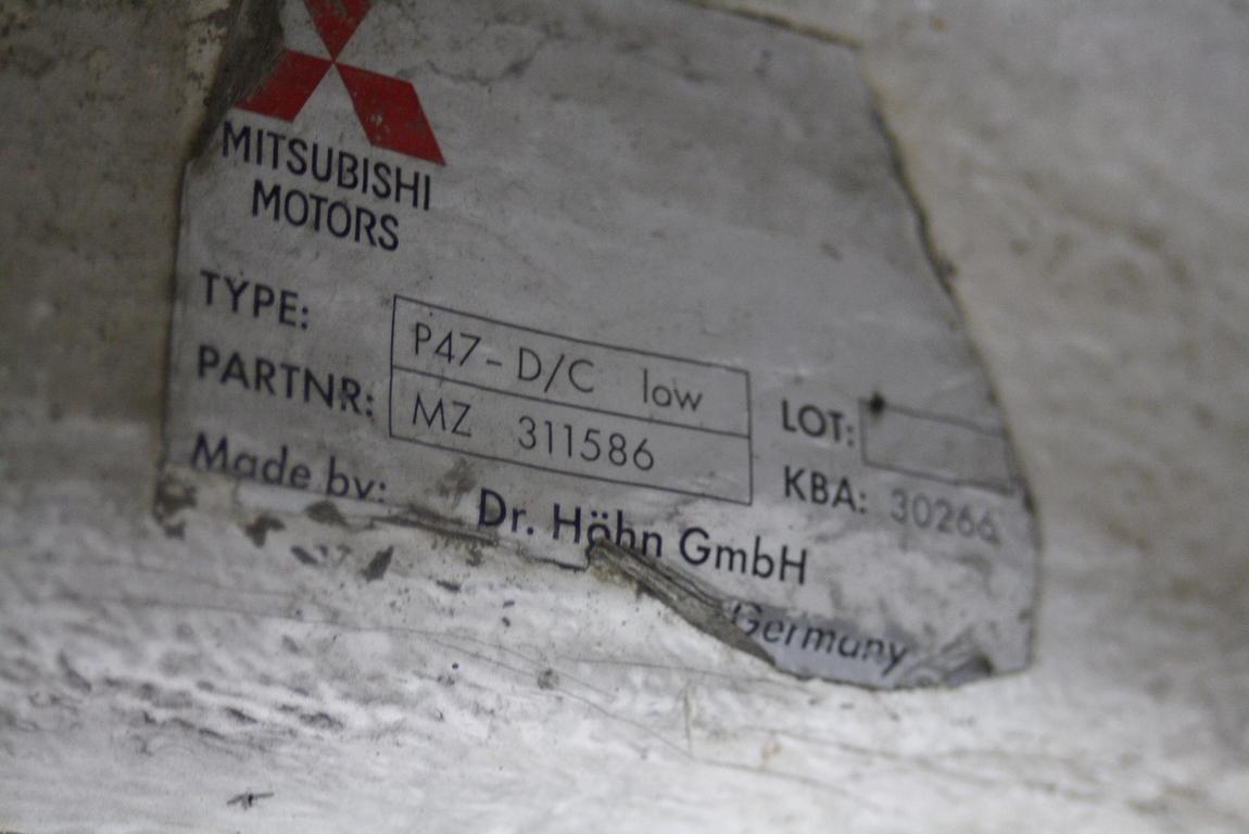 TRDA STREHA  OEM N. MZ311586 ORIGINAL REZERVNI DEL MITSUBISHI L200 MK3 K7_T K6_T (1996 - 2006)DIESEL LETNIK 1999
