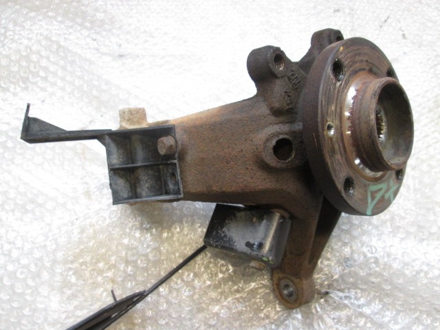 VRTLJIVI LEZAJ DESNO / PESTO KOLESA Z LEZAJEM SPREDAJ OEM N. 364775 ORIGINAL REZERVNI DEL PEUGEOT 206 PLUS T3E 2EK 2AC (2009 - 2012) DIESEL LETNIK 2010