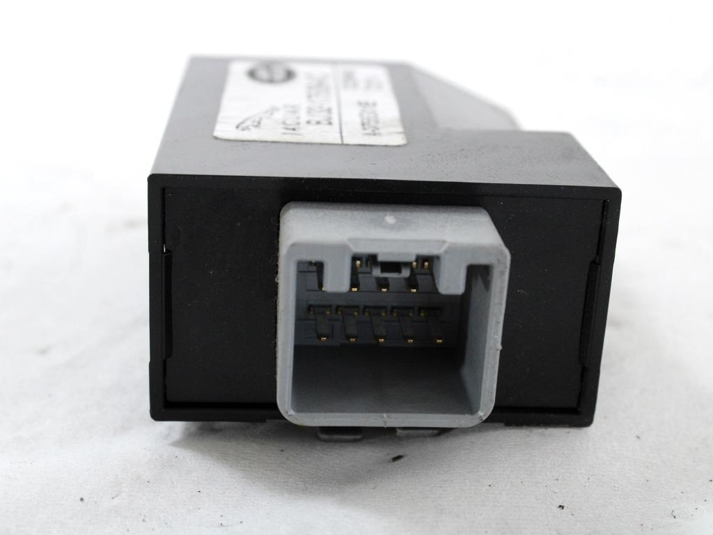 RELE' OEM N. BJ32-17509-AC ORIGINAL REZERVNI DEL LAND ROVER RANGE ROVER EVOQUE L538 (2012 - 2016)DIESEL LETNIK 2014
