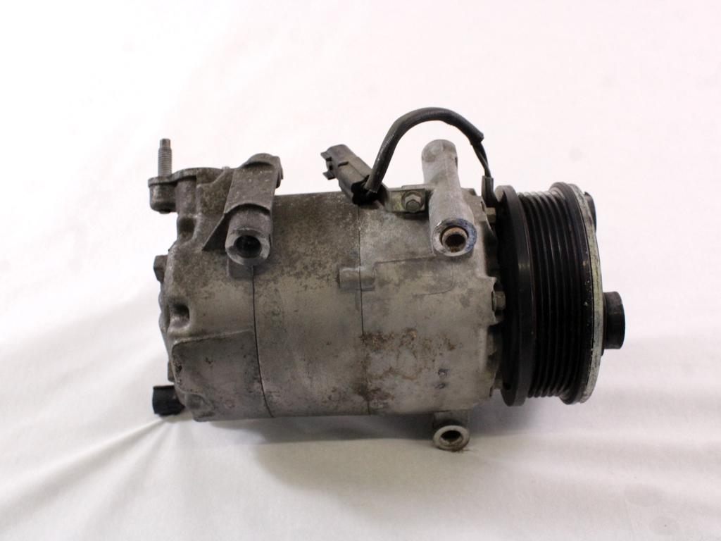 KOMPRESOR KLIME  OEM N. EJ3219D629BC ORIGINAL REZERVNI DEL LAND ROVER RANGE ROVER EVOQUE L538 (2012 - 2016)DIESEL LETNIK 2014