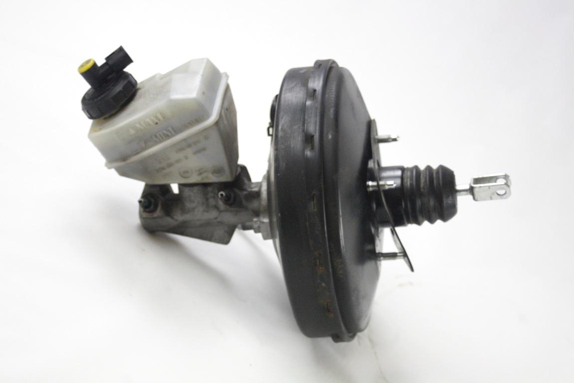 SERVO OJACEVALNIK ZAVOR S PUMPO OEM N. 8200882076 ORIGINAL REZERVNI DEL RENAULT KANGOO KC0/1 MK1 R (2003-2008) BENZINA/METANO LETNIK 2006