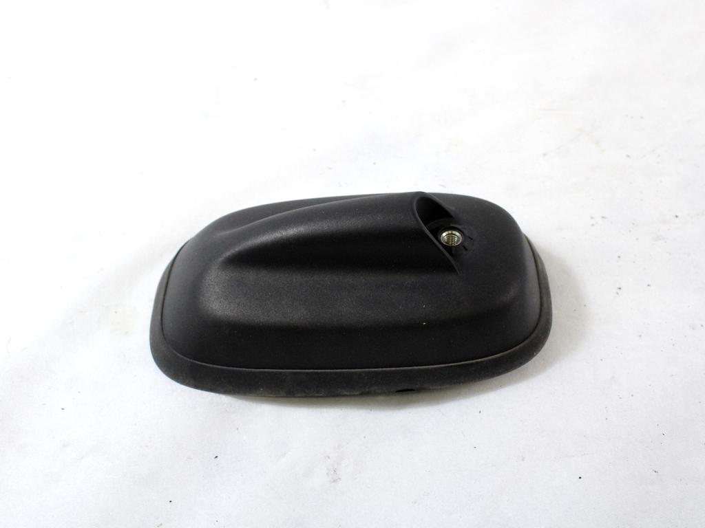 ANTENE OEM N. 65208782591 ORIGINAL REZERVNI DEL MINI ONE - COOPER F55 / F56 / F57 (DAL 2018)BENZINA LETNIK 2020