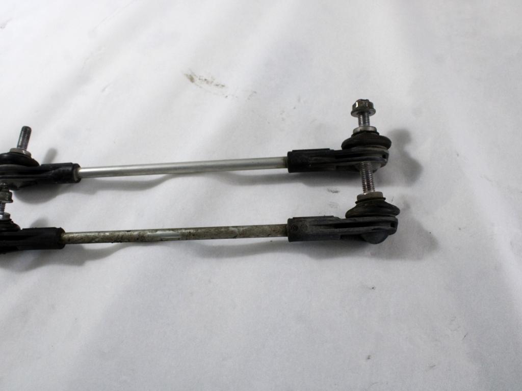 STABILIZATOR VZMETENJA  OEM N. 129119 COPPIA TIRANTI BARRA STABILIZZATRICE ANTERI ORIGINAL REZERVNI DEL MINI ONE - COOPER F55 / F56 / F57 (DAL 2018)BENZINA LETNIK 2020