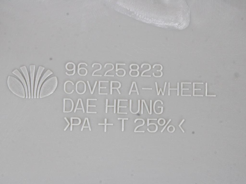 KOLESNI POKROVI OEM N. 96225823 ORIGINAL REZERVNI DEL DAEWOO LEGANZA (1997 - 2002)BENZINA LETNIK 1998