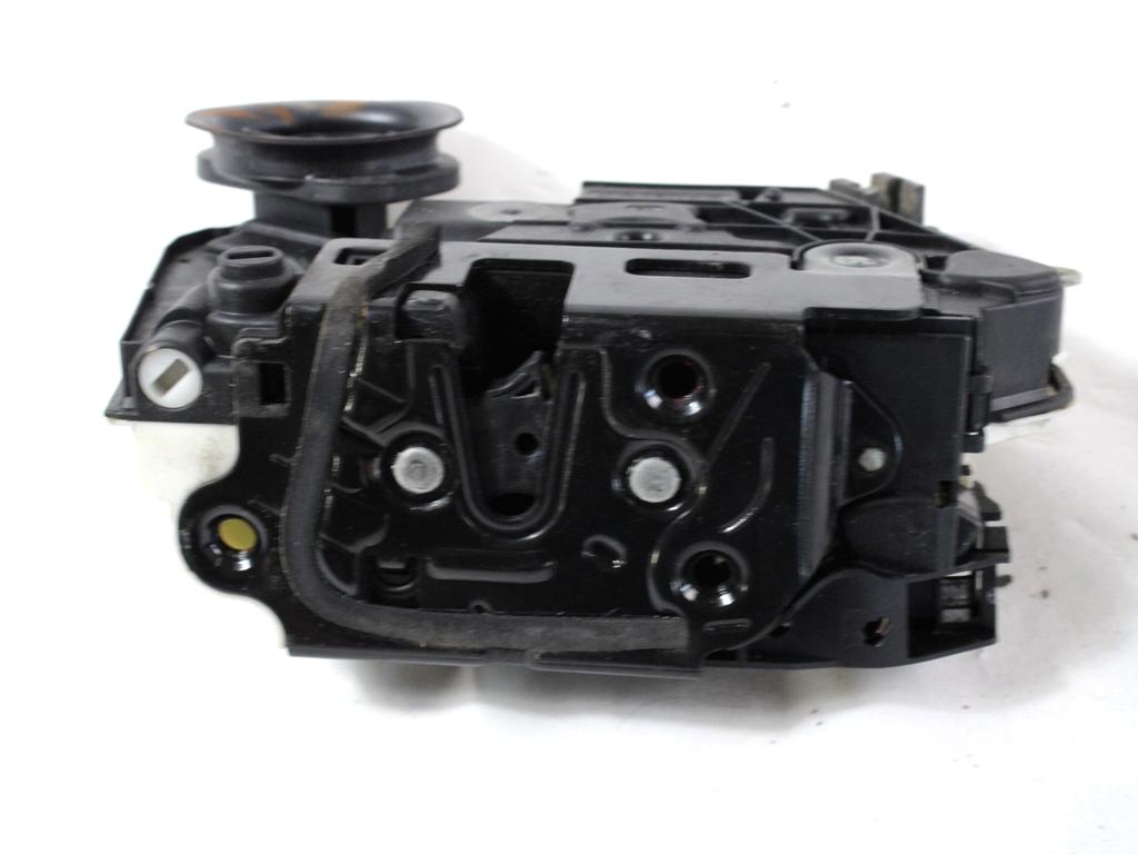 CENTRALNA KLJUCAVNICA ZADJIH LEVIH VRAT OEM N. 5K4839015H ORIGINAL REZERVNI DEL VOLKSWAGEN GOLF VI 5K1 517 AJ5 MK6 (2008-2012) DIESEL LETNIK 2010