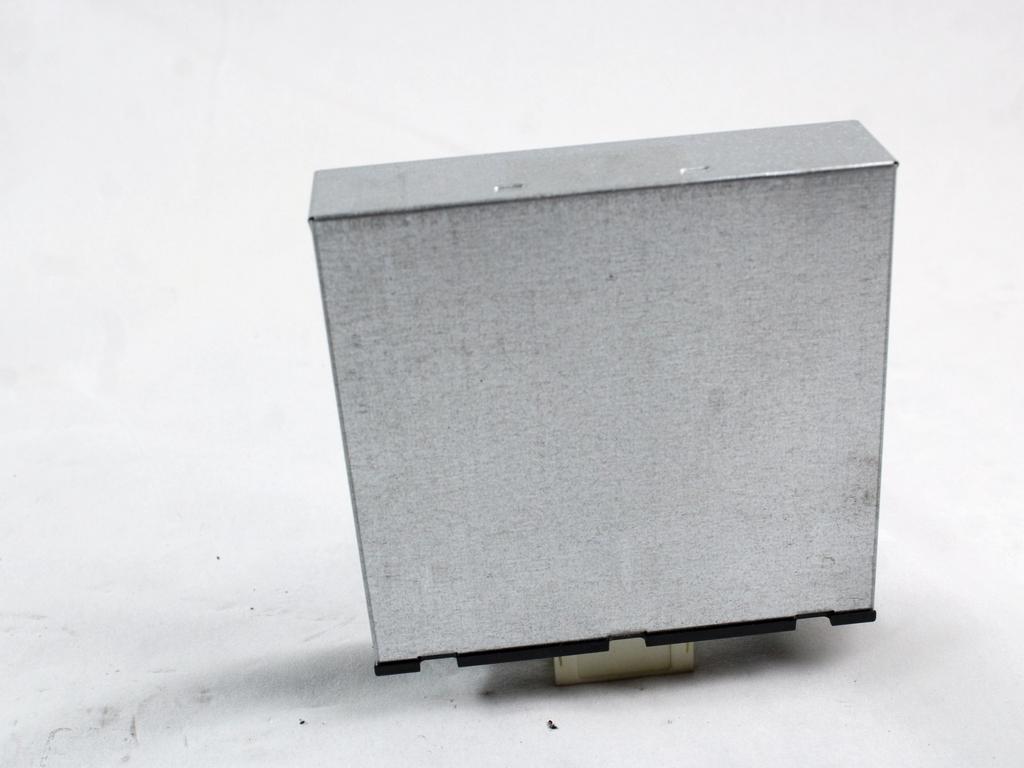 RAZNE KRMILNE ENOTE  OEM N. 1K0919041 ORIGINAL REZERVNI DEL VOLKSWAGEN GOLF VI 5K1 517 AJ5 MK6 (2008-2012) DIESEL LETNIK 2010