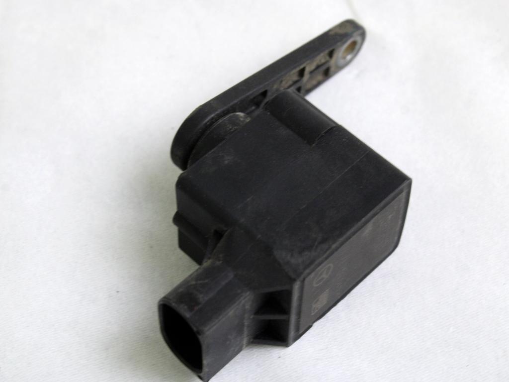 SENZOR IZRAVNAVANJA ZAROMETOV OEM N. A0105427717 ORIGINAL REZERVNI DEL MERCEDES CLASSE SLK R171 (2004 - 2011)BENZINA LETNIK 2004